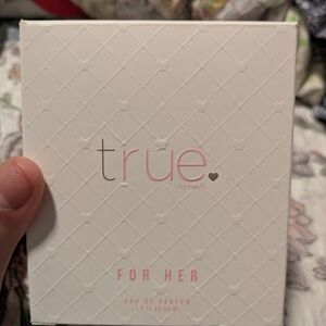 Rue21 True Eau de Parfum for Her - White and Pink